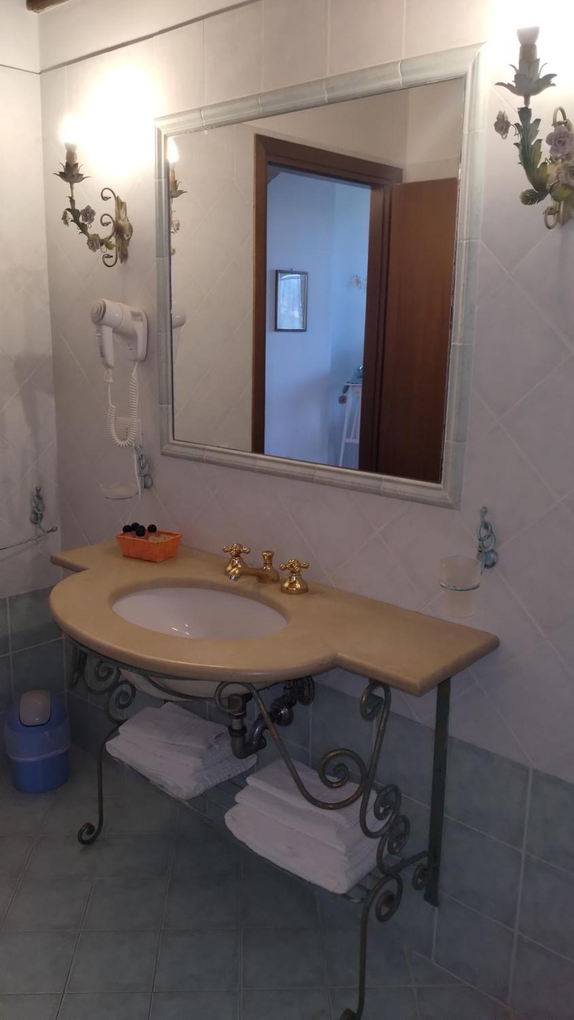 Podere Tre Cipressi Aparthotel Campiglia Marittima Ngoại thất bức ảnh